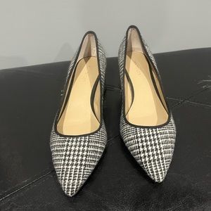 Ann Taylor houndstooth block heel